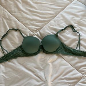 32B bra!
